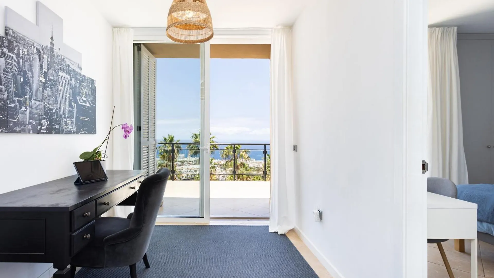הוילה אדחה Casa Uamisun With Seaview & Pool