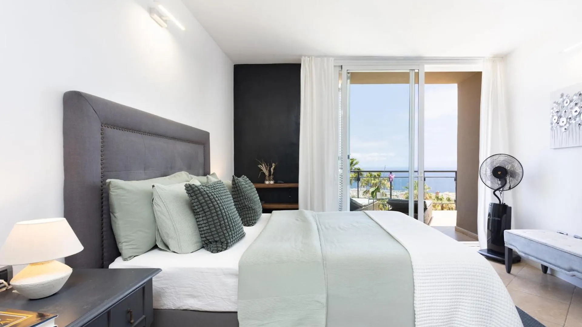 הוילה אדחה Casa Uamisun With Seaview & Pool 0*,  ספרד
