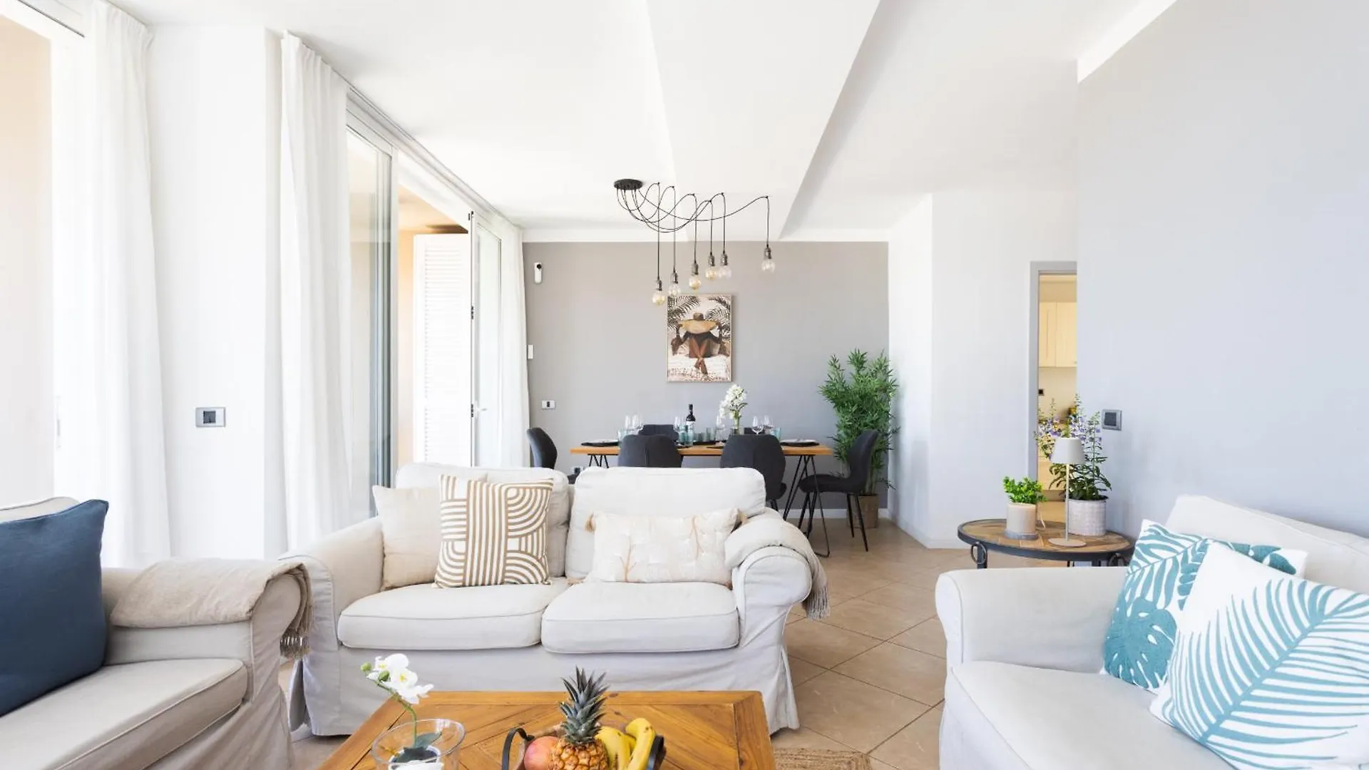 הוילה אדחה Casa Uamisun With Seaview & Pool בית נופש