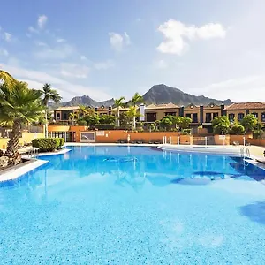Exclusive Townhouse In Plaza Del Duque Close To The Сasa de vacaciones